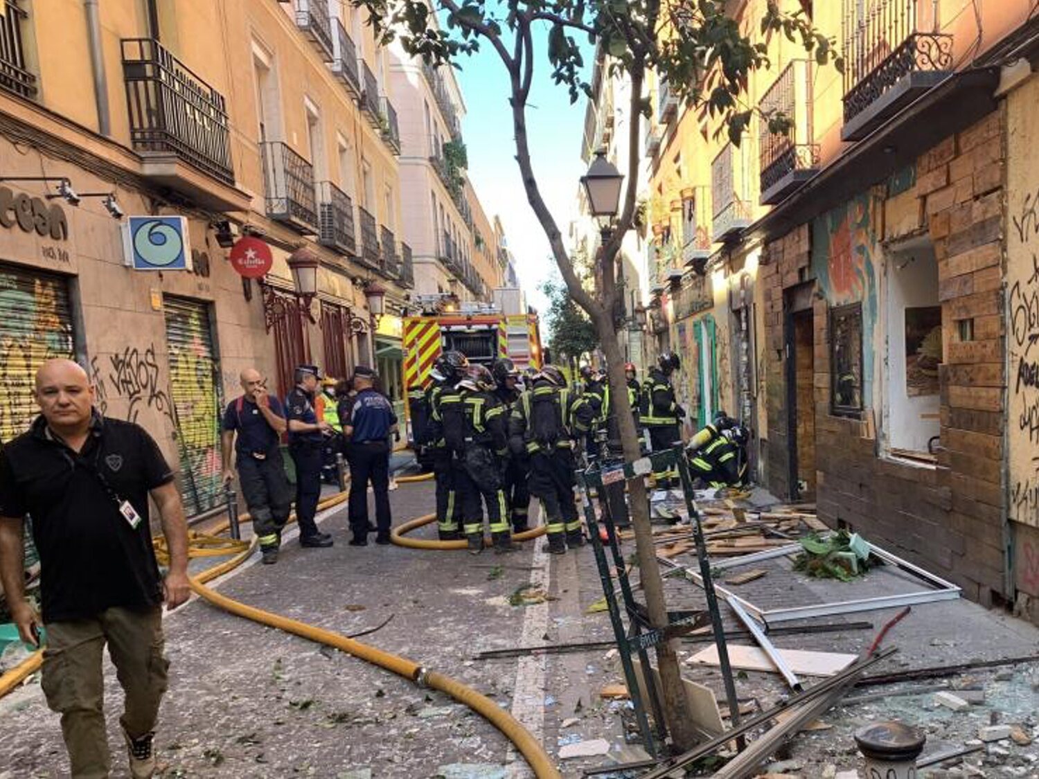 Una explosión provoca un derrumbe en un edificio de Malasaña (Madrid)