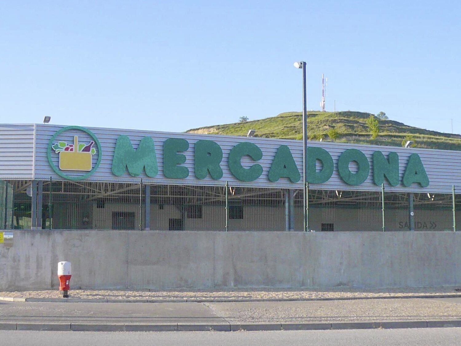 Mercadona retira estos refrescos, pizzas, postres, galletas, artículos de belleza, conservas y otros productos de sus supermercados