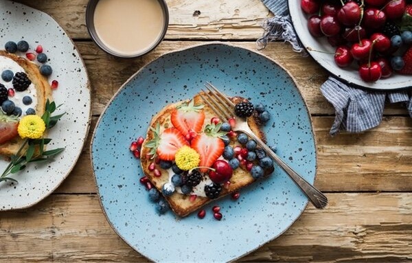 Este es el desayuno ideal y los alimentos más saludables que consumir, según Harvard