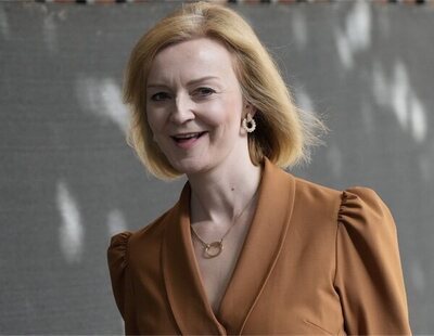 Liz Truss renuncia a bajar impuestos a los más ricos en Reino Unido tras sufrir un descalabro en la economía