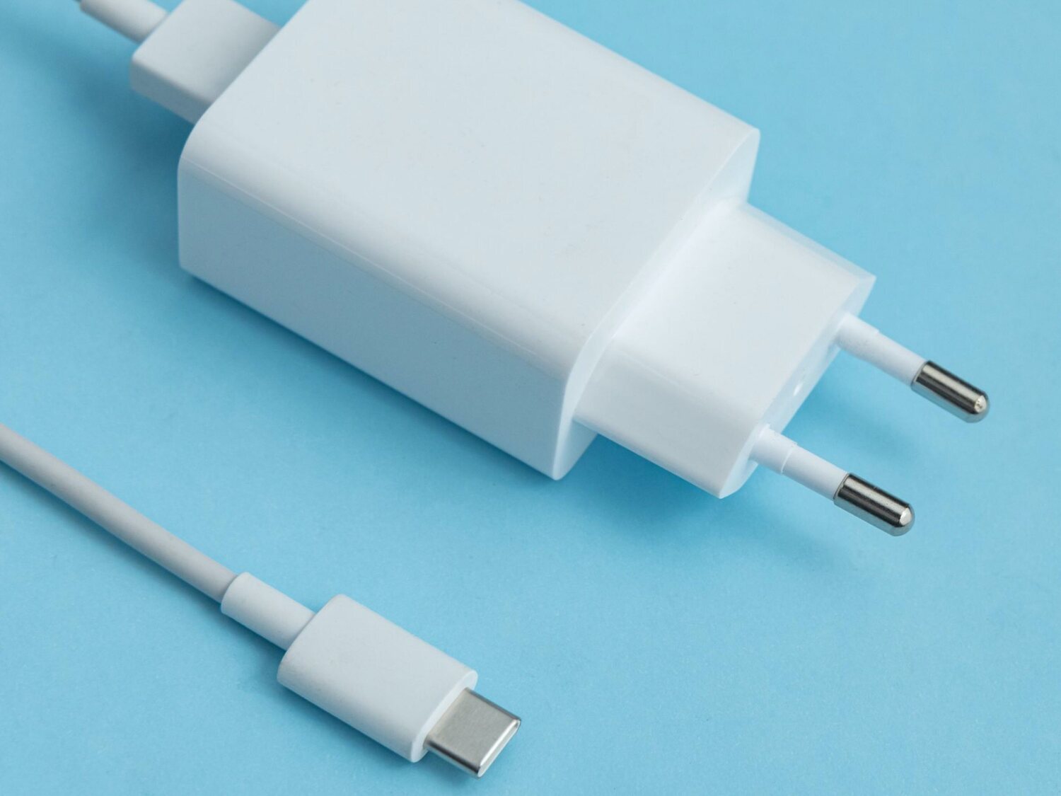 Así es el USB-C, el cargador único europeo que simplificará la vida de los consumidores