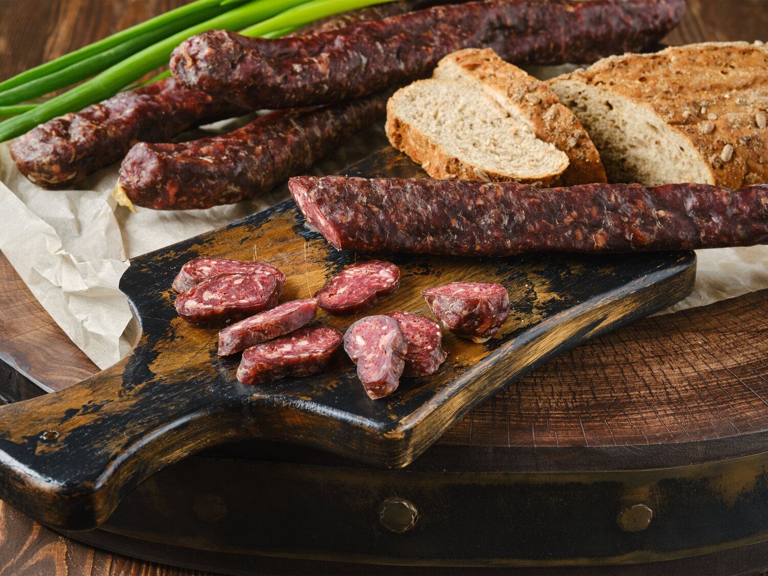 Alerta alimentaria: retiran varios lotes de embutidos del supermercado contaminados con listeria