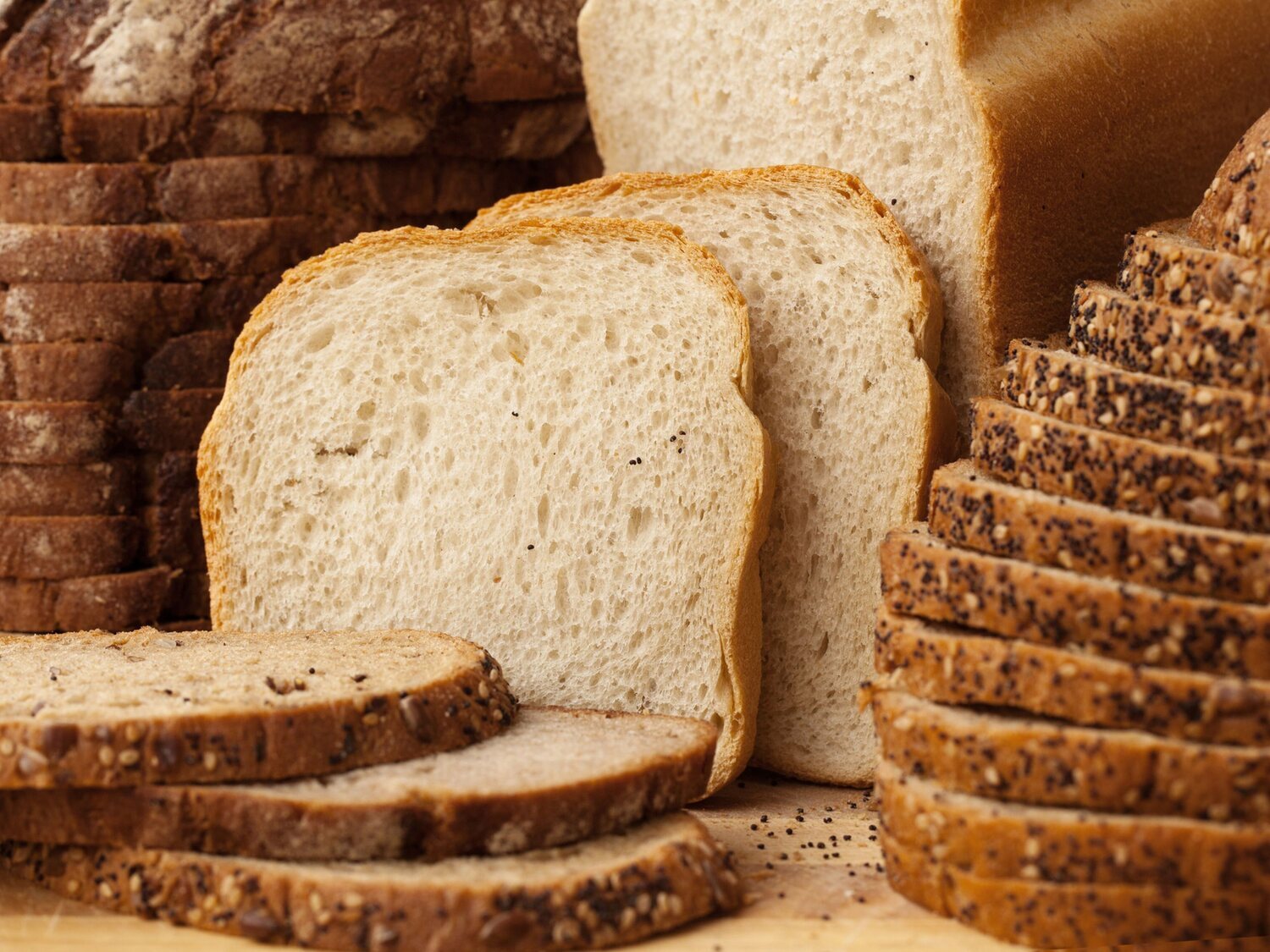 Fíjate en los ingredientes del pan de molde: si lleva esto, no es sano