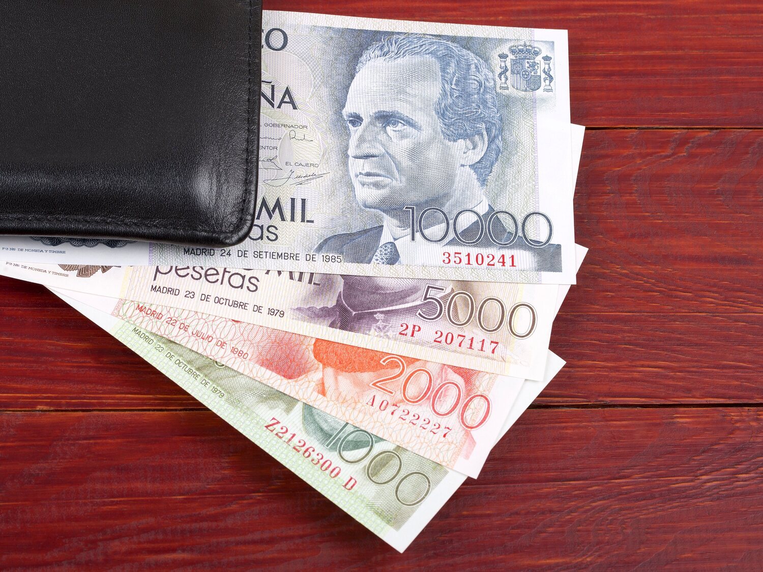 El elevado precio que pueden llegar a alcanzar en subasta estos billetes de mil pesetas