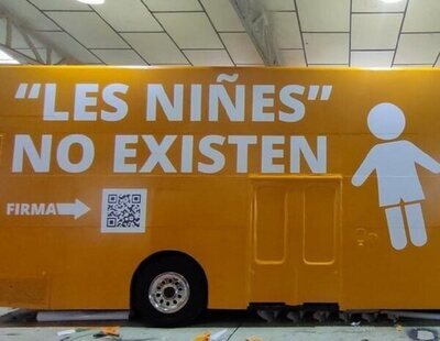 Hazte Oír saca un nuevo autobús tránsfobo que circulará por Madrid: "Les niñes no existen"