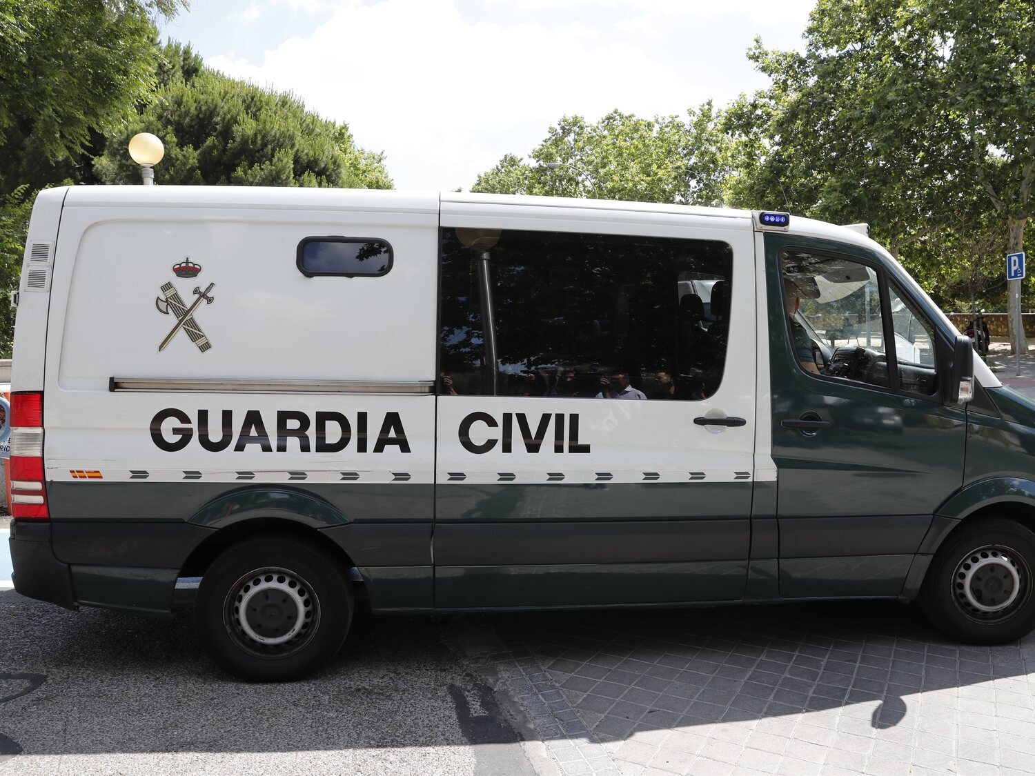 Sancionan a dos guardias civiles por el acoso machista a una compañera