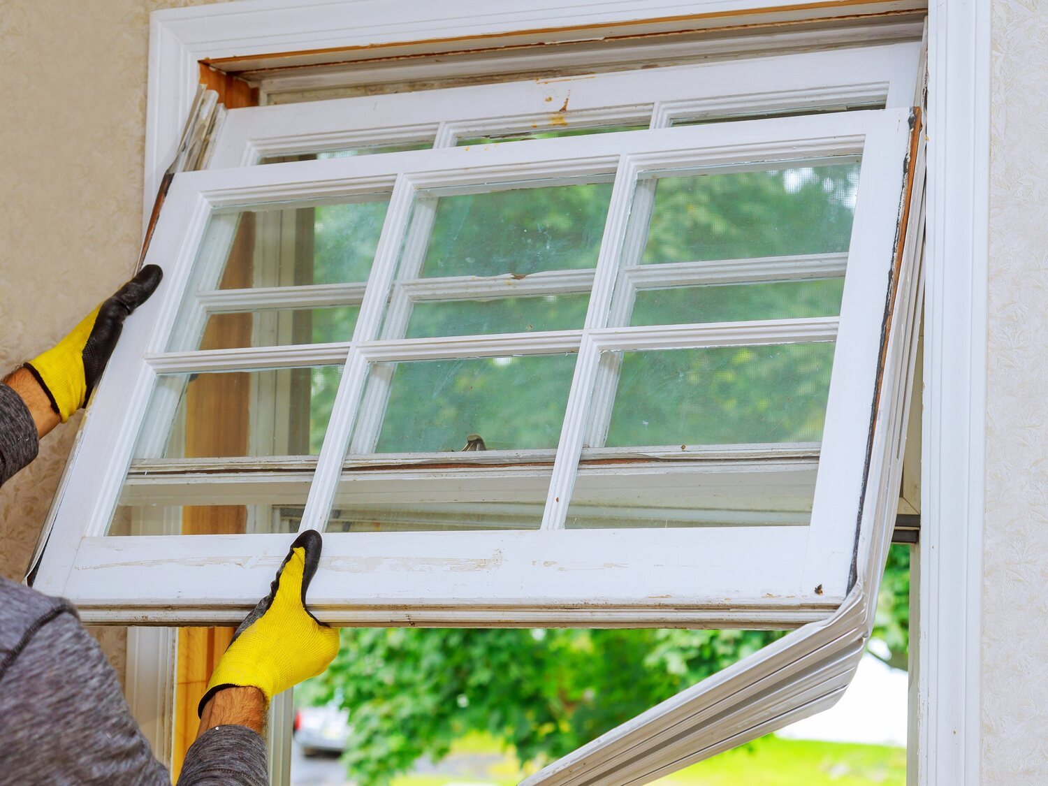 ¿Cómo solicitar las ayudas para ahorrar en la factura energética renovando las ventanas?