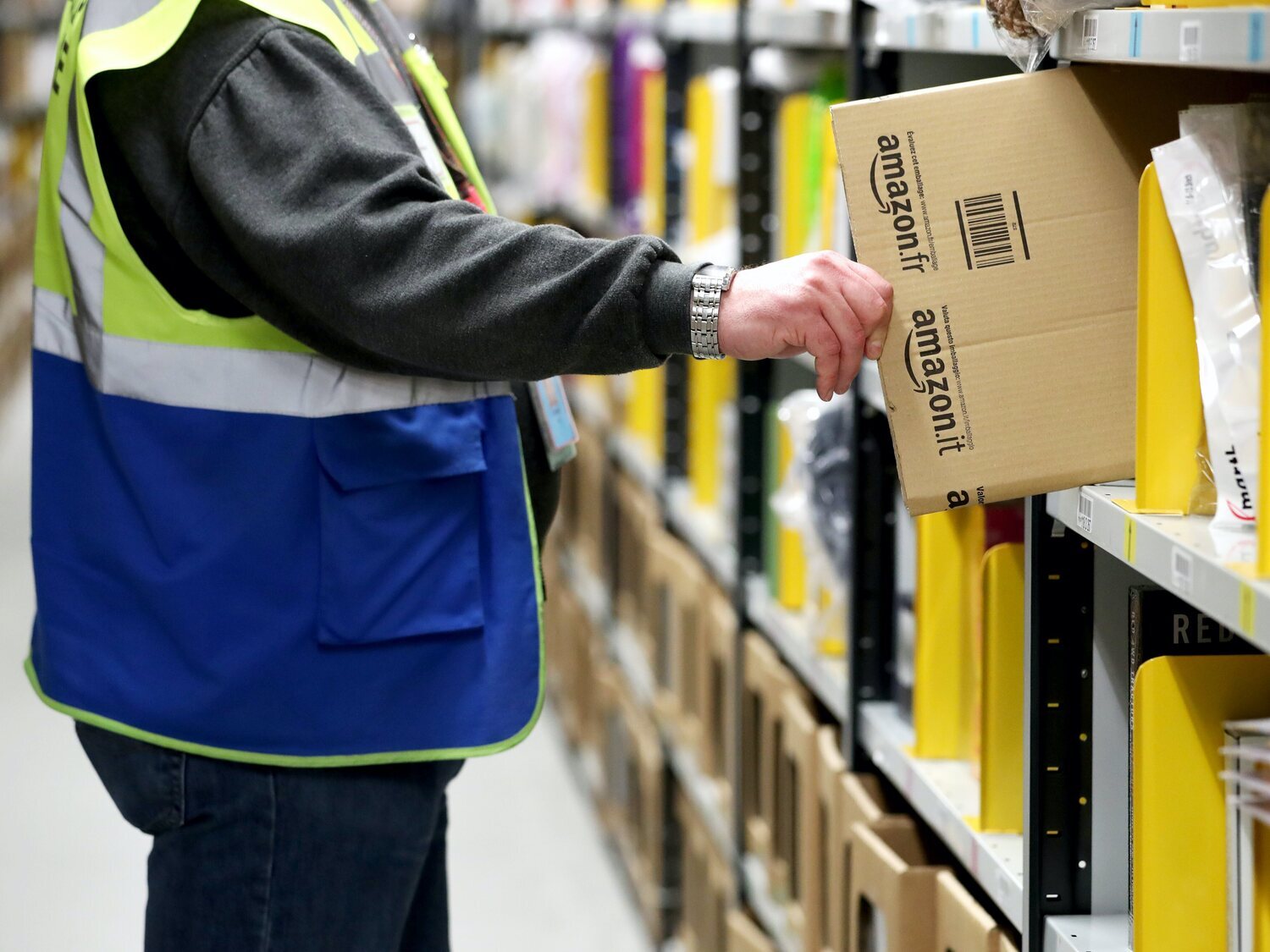 Amazon planea despedir a 10.000 trabajadores
