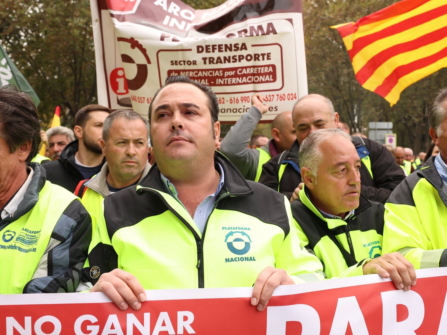 Fracasa el paro indefinido de transportistas y sus convocantes lo suspenden