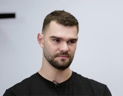 Isaac Humphries, exjugador de la NBA, cuenta ante todo su equipo que es gay y que llegó a pensar en el suicidio