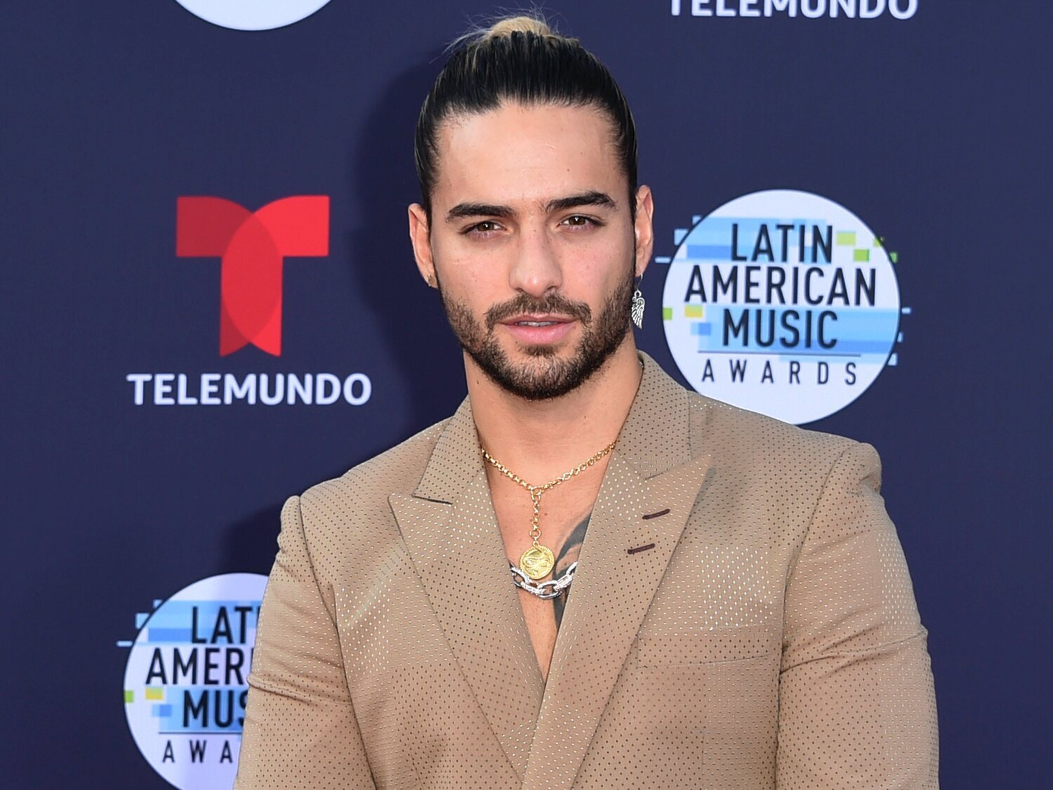 Maluma se marcha de una entrevista tras ser preguntado por los derechos humanos en Qatar