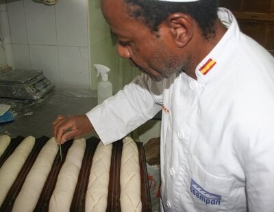 En la panadería de Diosdado, de refugiado a emprendedor: "La pobreza te puede hacer fuerte cuando la has vivido"