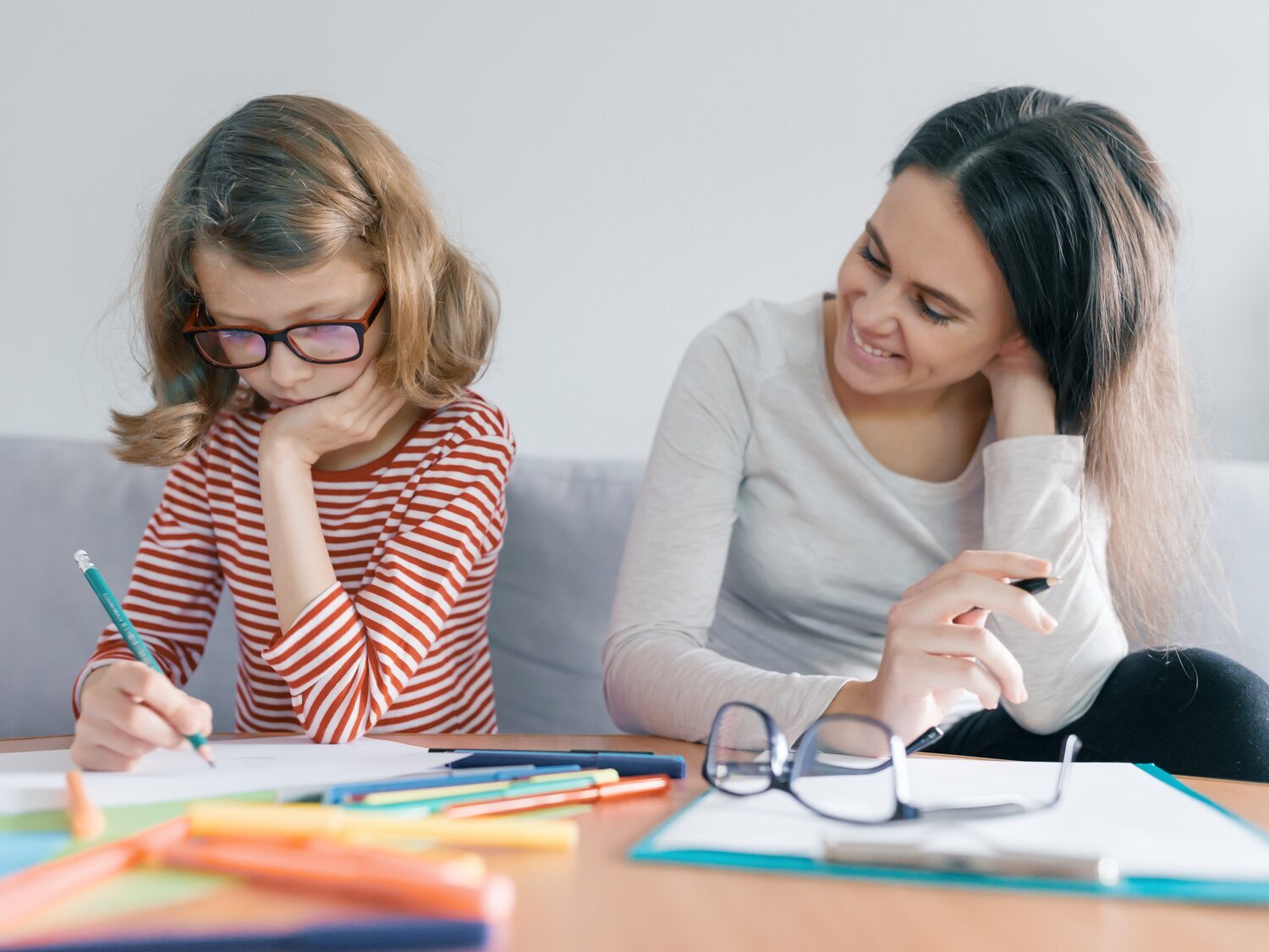 Las diferencias sociales presentes en las clases particulares: lo ricos invierten en reforzar y los pobres en recuperar