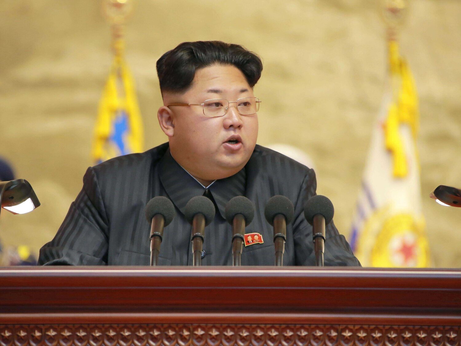 Corea del Norte confina su capital durante cinco días por un brote de una "enfermedad respiratoria"