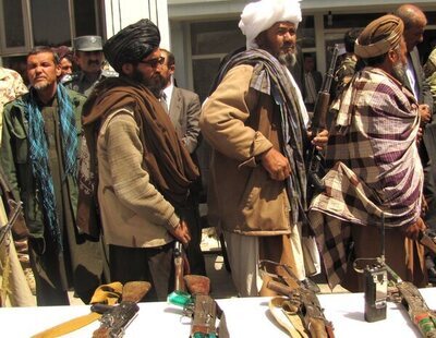 Los talibanes flagelan y cortan las manos a varios hombres homosexuales a los que acusan de sodomía