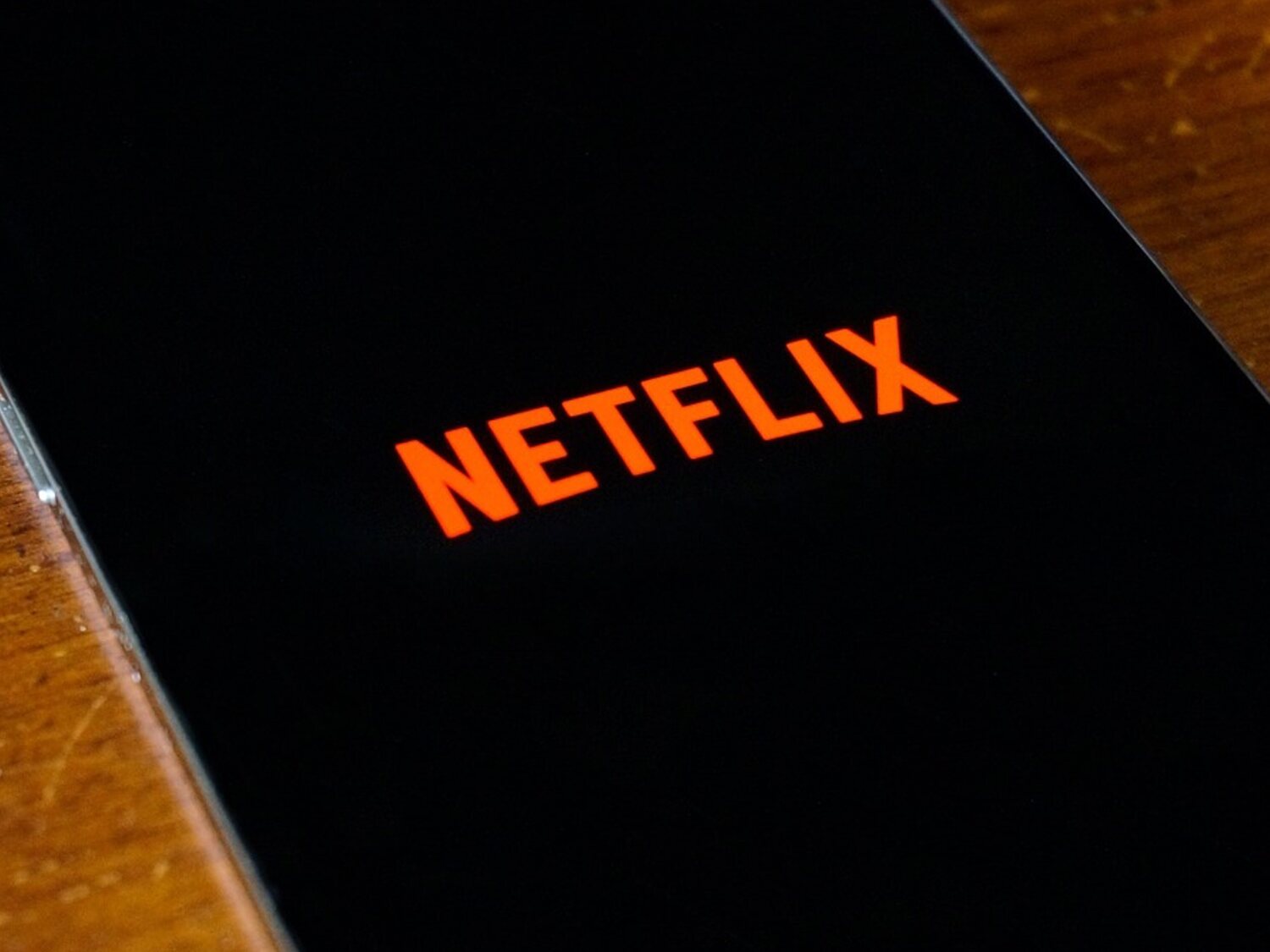 Netflix fulmina las cuentas compartidas en España: así quedan las tarifas según el número de usuarios