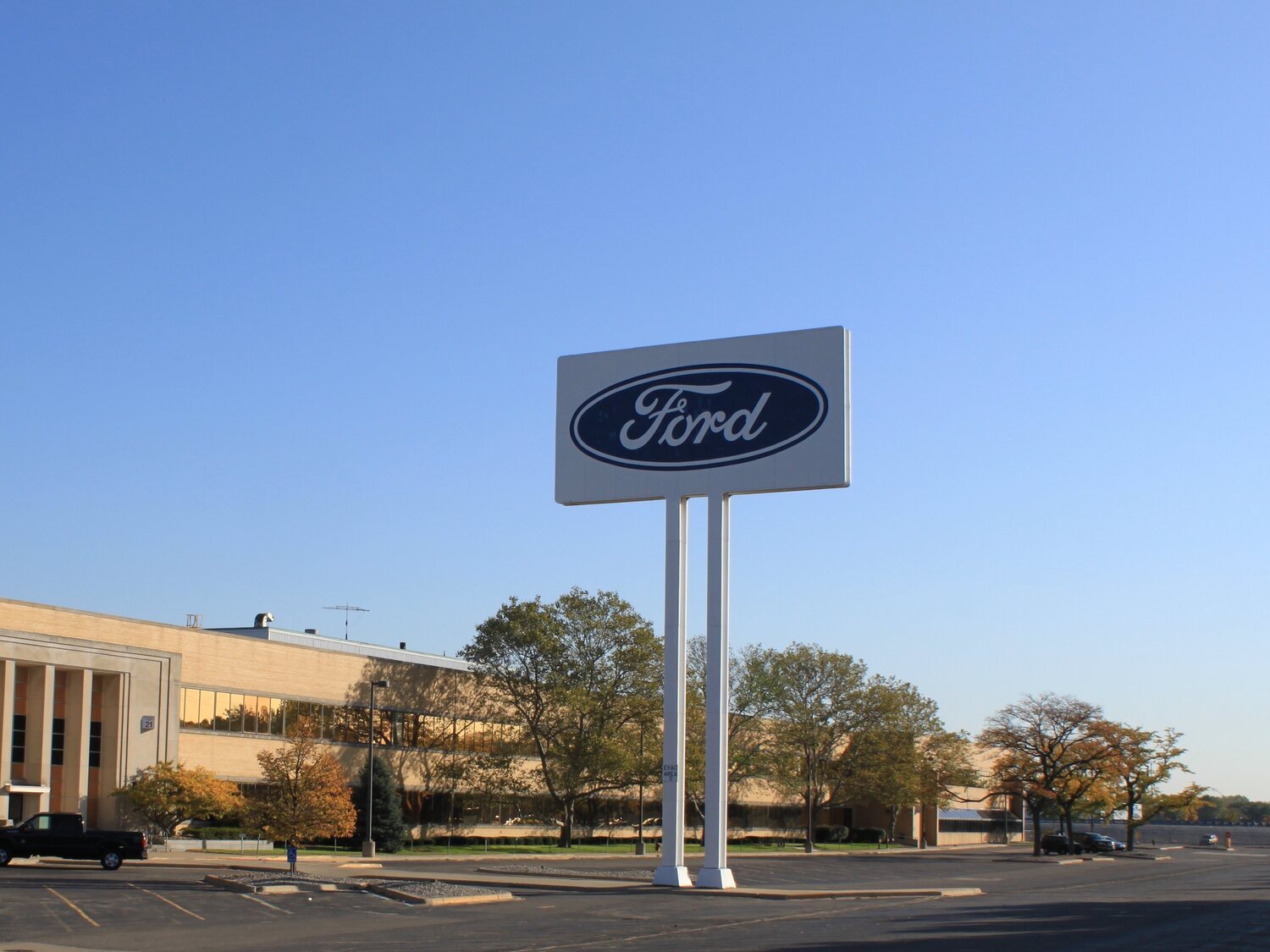 Ford anuncia 3.800 despidos en Europa, que apenas afectarán a la planta Almussafes de Valencia