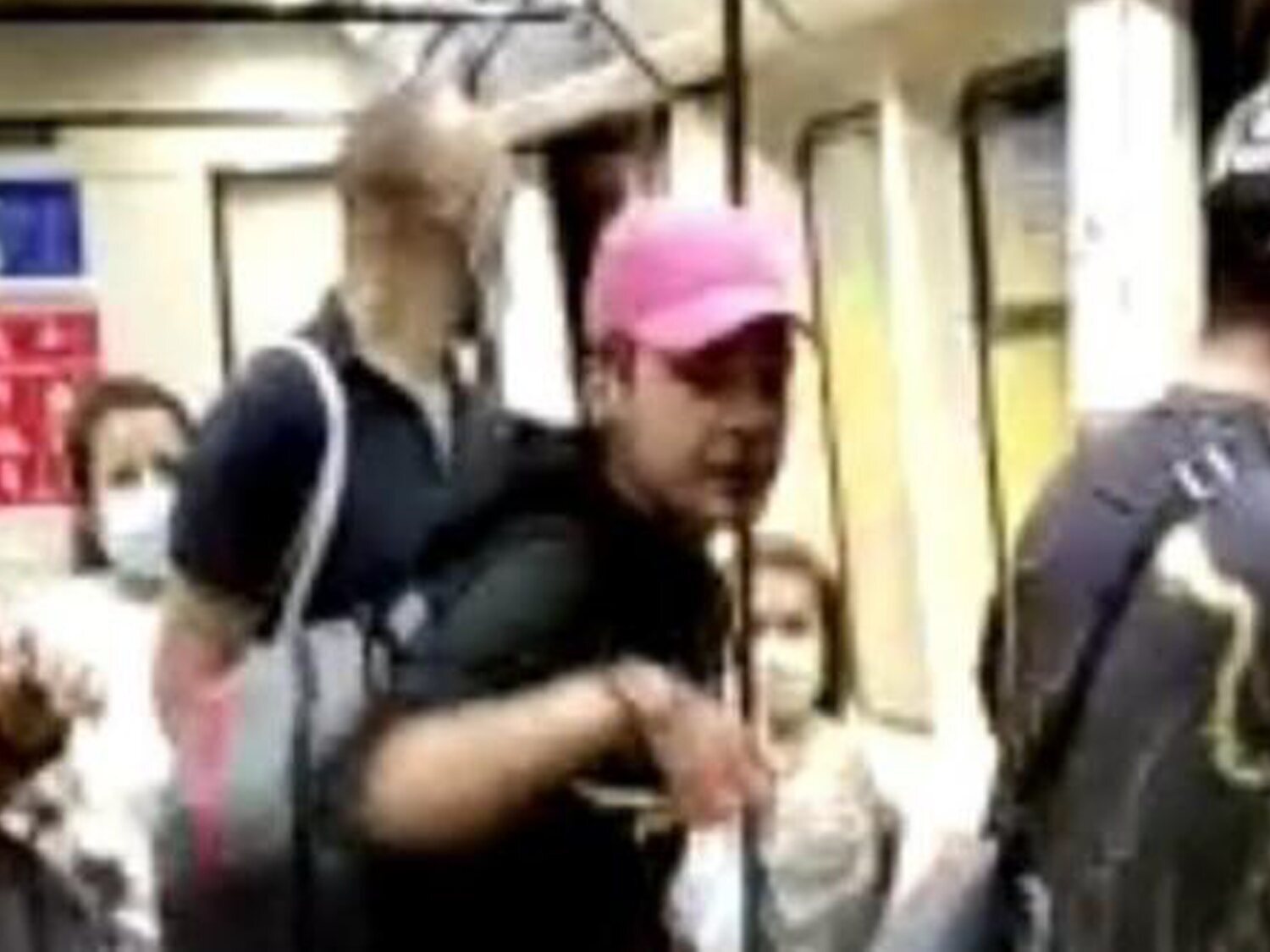 Piden 8 años de prisión al hombre que dejó tuerto a un sanitario por pedirle la mascarilla en el Metro de Madrid