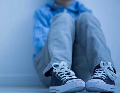 Un menor de 15 años con autismo que sufría bullying se intenta suicidar tirándose por un balcón
