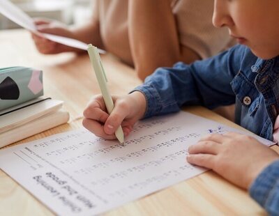 Pide ayuda a su tío para un trabajo del colegio y la respuesta no deja a nadie indiferente