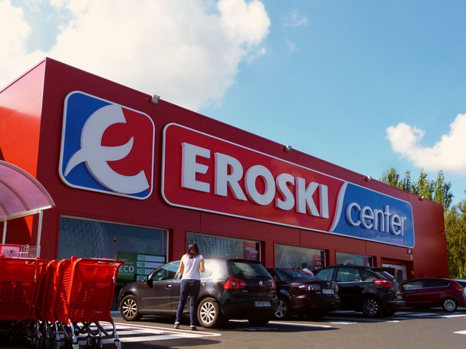 Eroski crea una cesta de la compra de productos rebajados