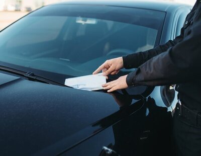 Las 11 multas más comunes que te pueden poner por aparcar mal y cuánto cuestan