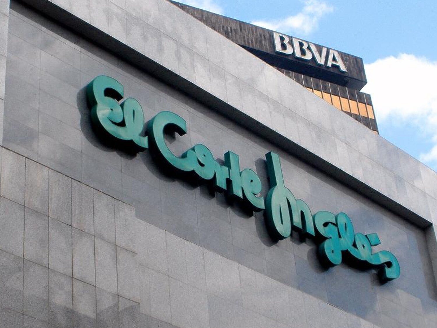 El Corte Inglés reforma este emblemático centro comercial de Madrid y consolida su cambio de estrategia