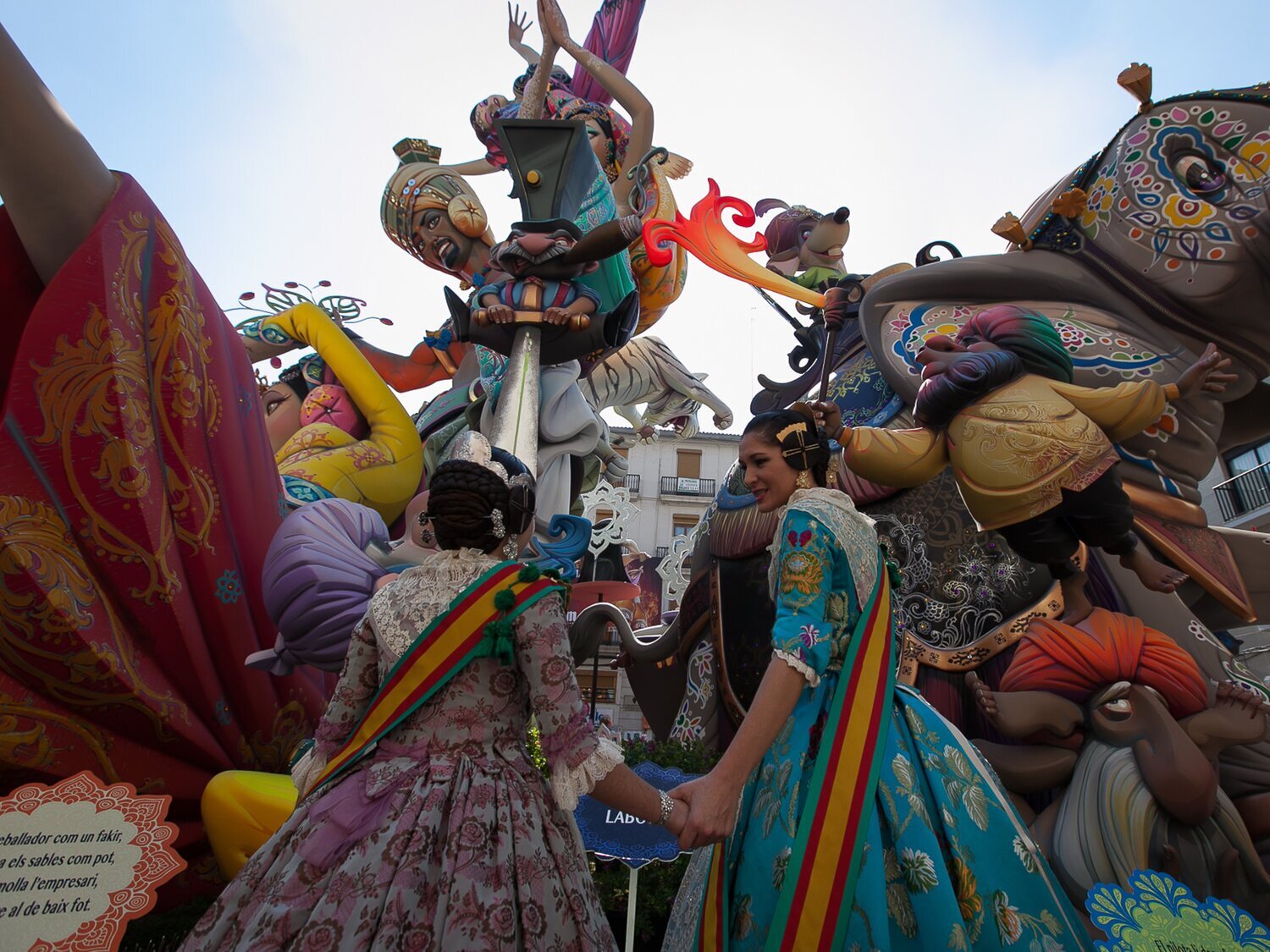 Cuál es el origen y la historia de las Fallas, la fiesta más grande de Valencia