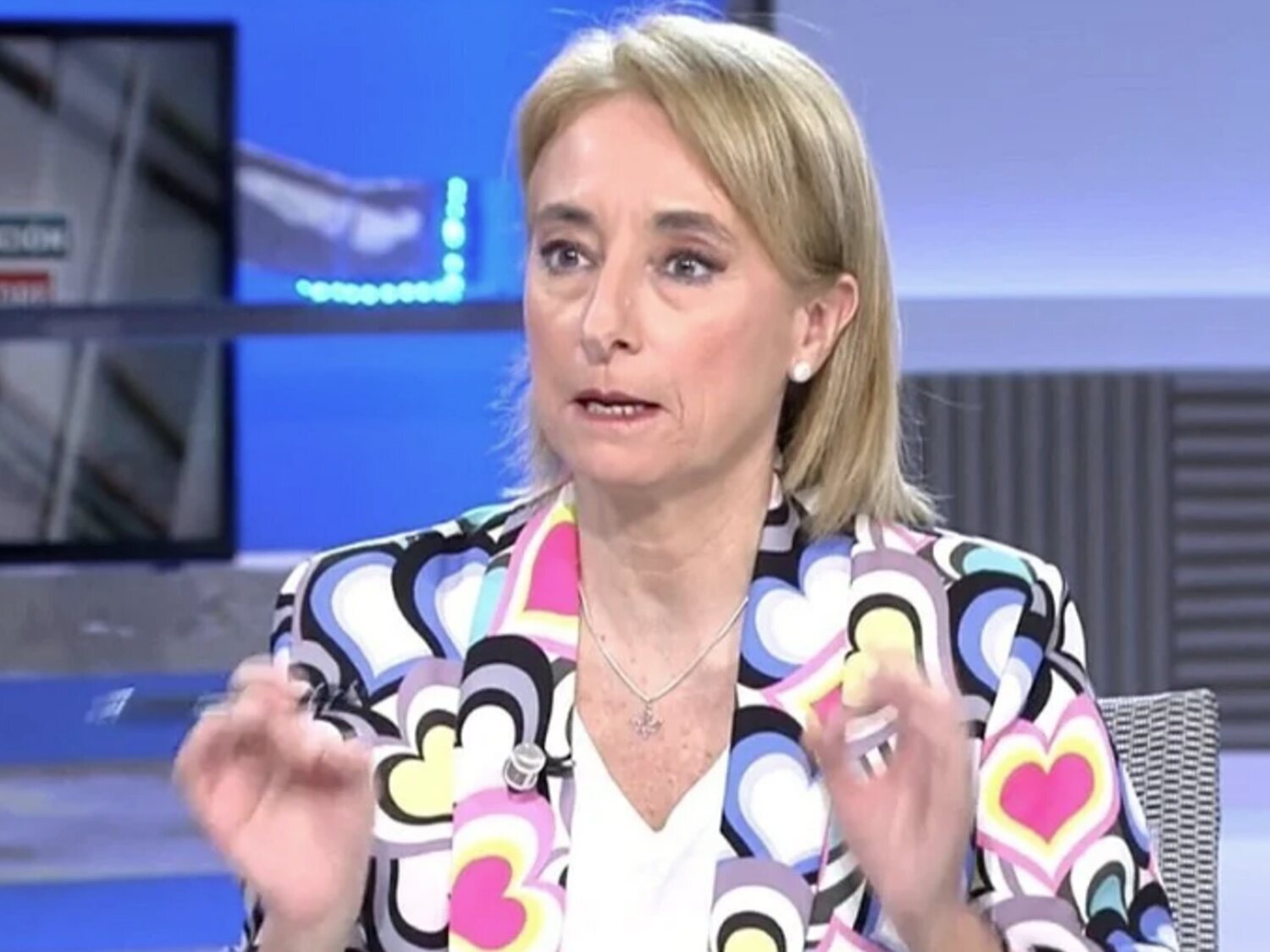 Quién es Paloma Cervilla, la periodista homófoba que es tertuliana en Mediaset