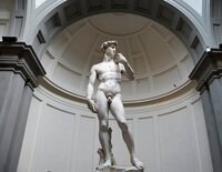 Despedida una directora de escuela por mostrar la escultura del David de Miguel Ángel acusada de enseñar "pornografía"