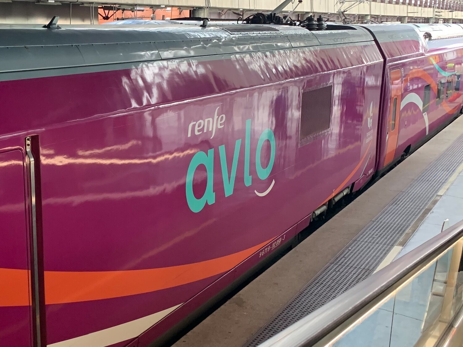 Renfe lanza nuevas rutas de Avlo con billetes desde 7 euros: cuándo y cómo comprar