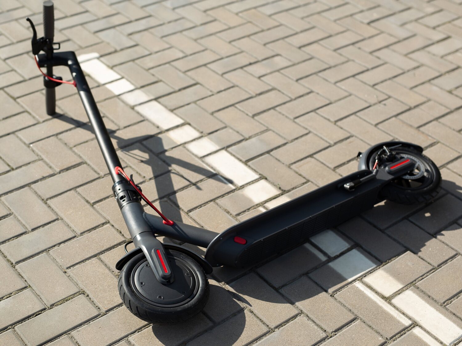 París prohíbe los patinetes eléctricos de alquiler