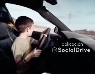 Investigan a un padre por dejar conducir a su hijo de ocho años en plena carretera de Estepona