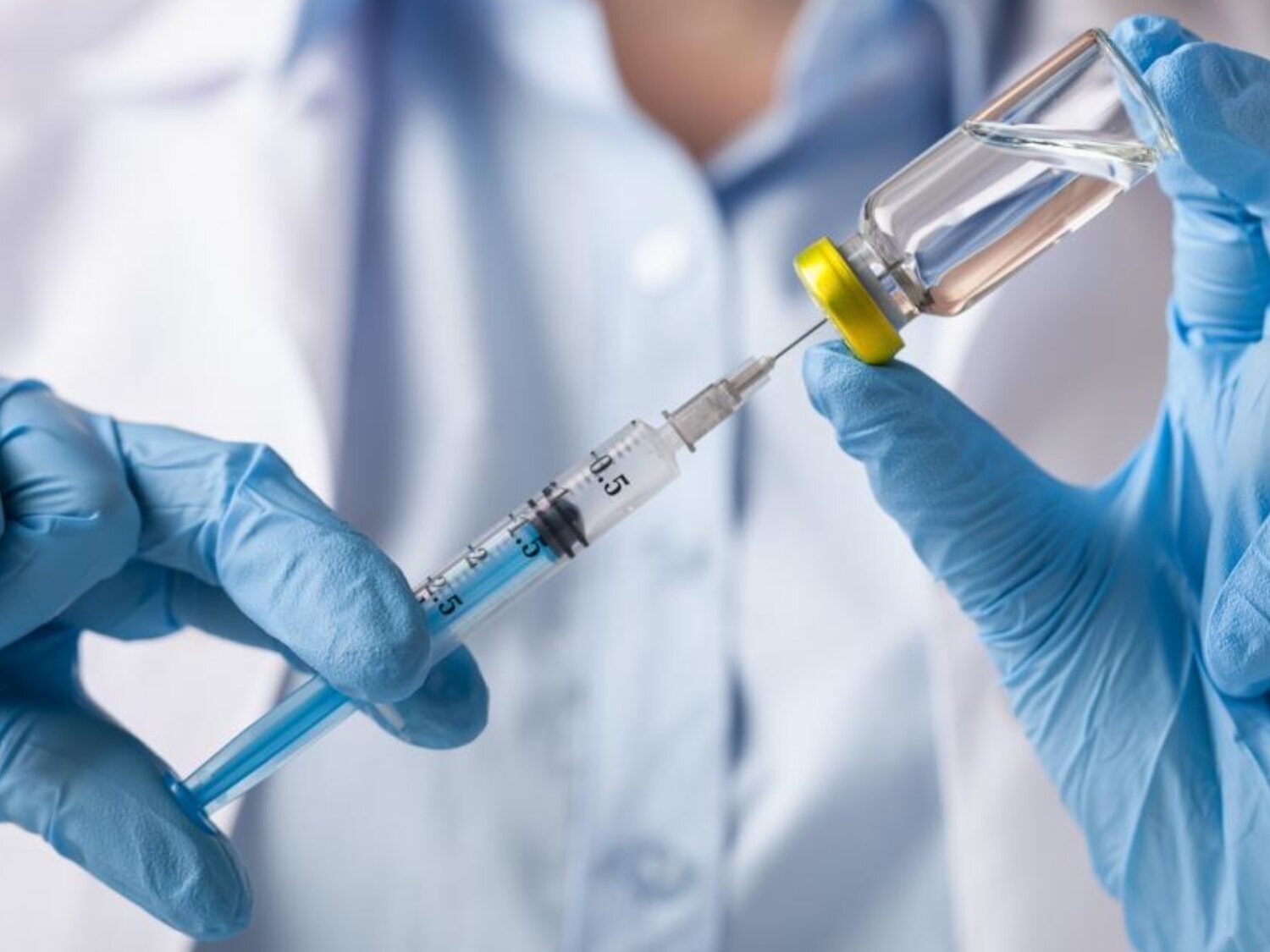 La OMS ya no recomienda la dosis de refuerzo de la vacuna de la Covid para toda la población