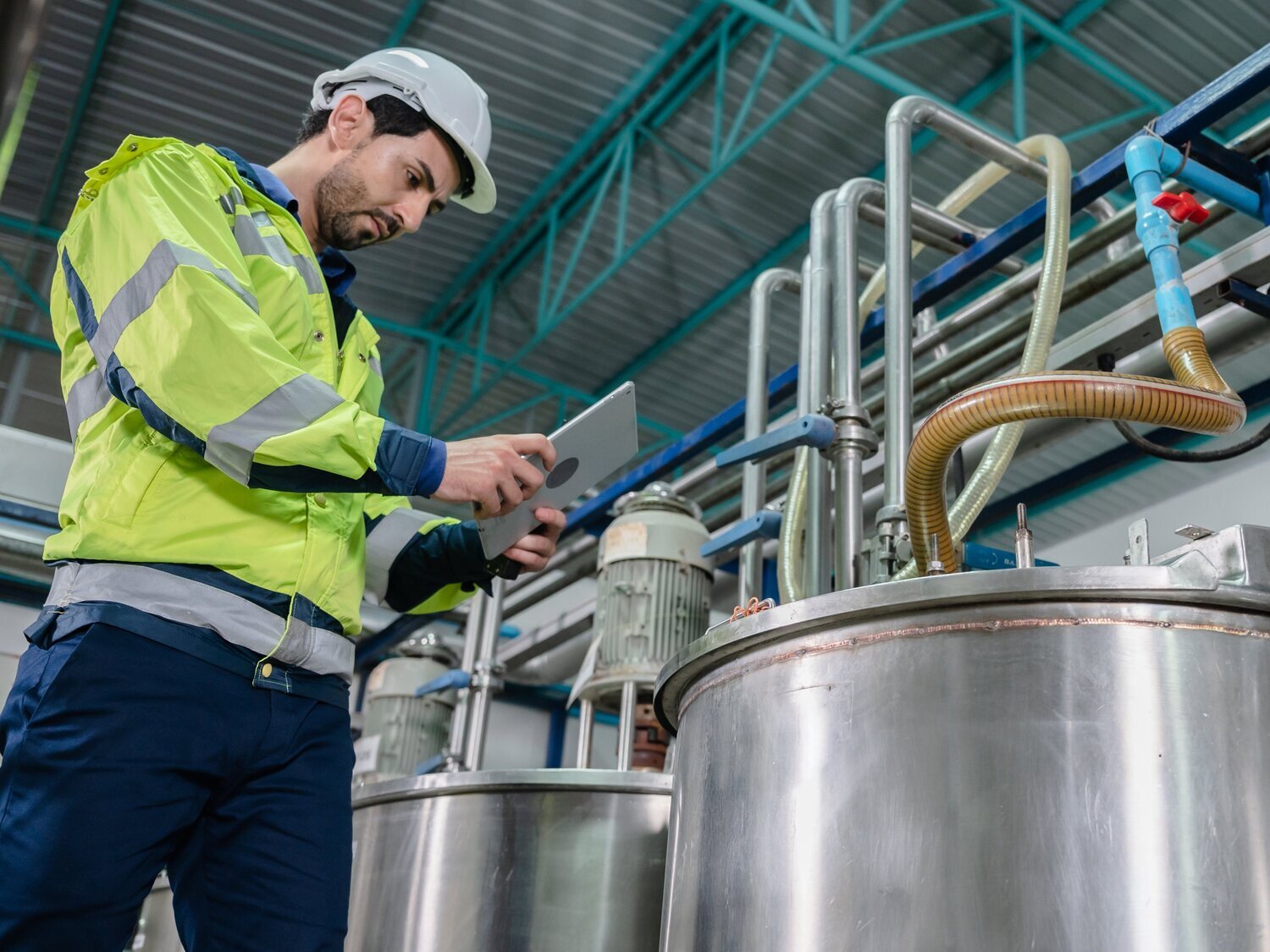 Ayudas a las empresas que apliquen la jornada laboral de 4 días: condiciones y claves