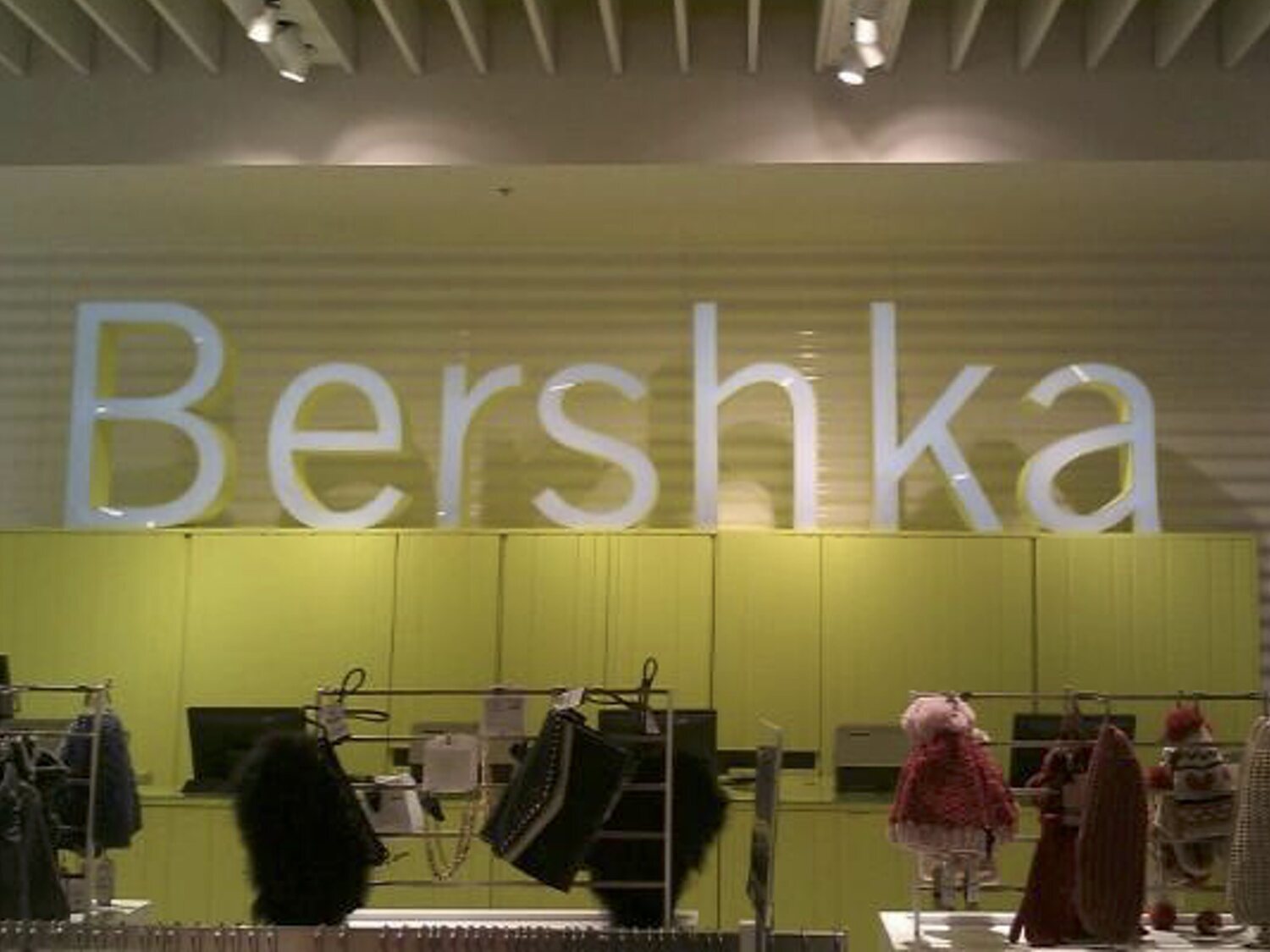 Bershka cierra una de sus tiendas más emblemáticas tras 24 años de historia