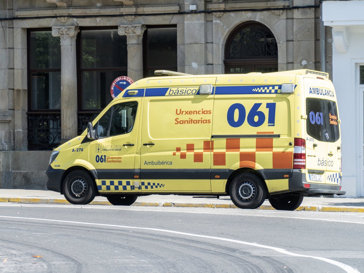 Muere en Galicia después de que los médicos confundieran un cáncer de pulmón con una lumbalgia: acudió 26 veces