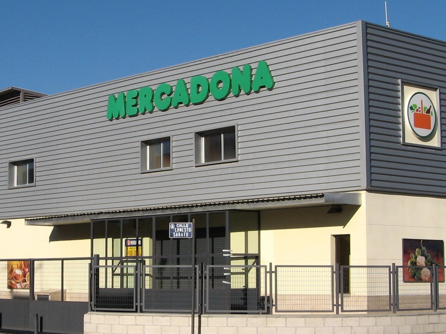 Mercadona recupera esta bebida por aclamación popular... y retira multitud de productos de sus supermercados