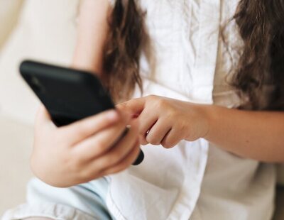 Las niñas en España comienzan a sufrir acoso online entre los 12 y 16 años