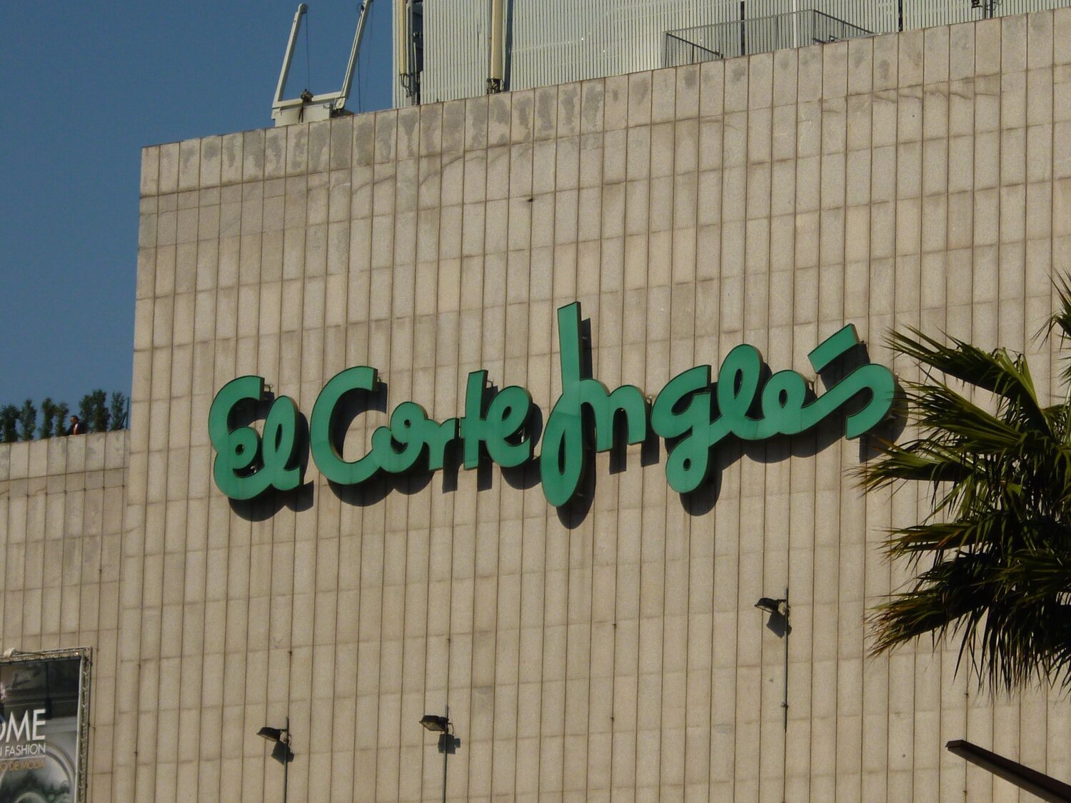 El Corte Inglés planea cerrar una de sus divisiones históricas tras una denuncia de corrupción de la Guardia Civil