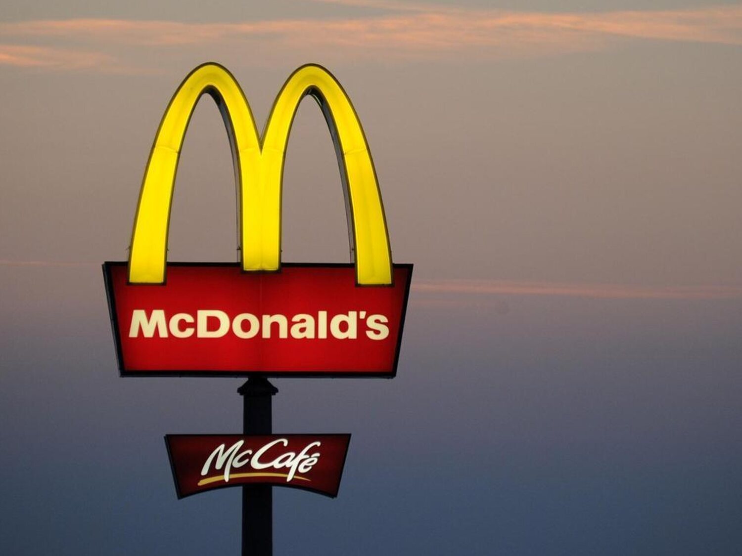 Estados Unidos multa a McDonald's por tener a 305 menores trabajando ilegalmente