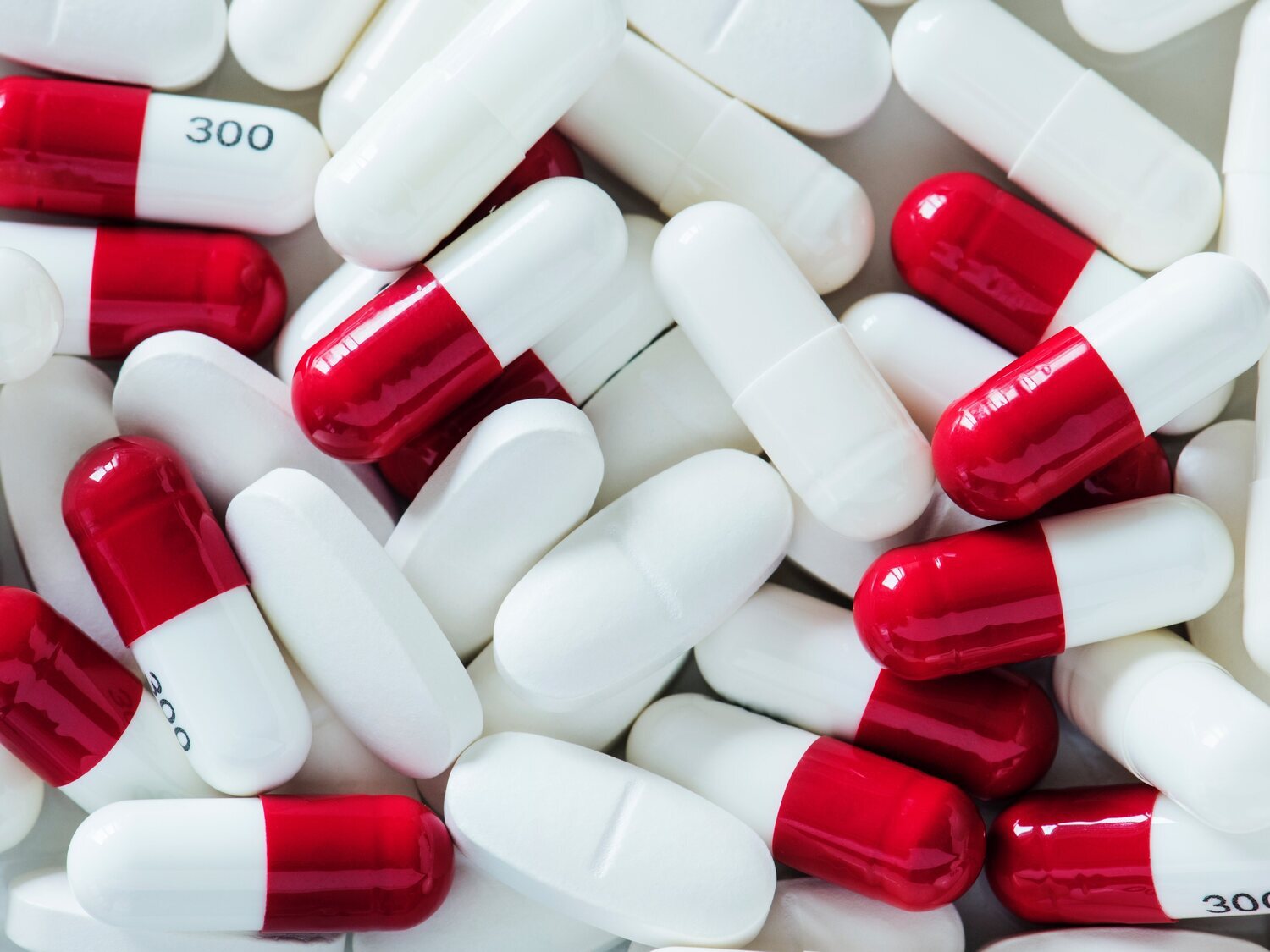 Alerta sanitaria: retiran de la venta estos populares medicamentos de todas las farmacias y piden evitar su consumo
