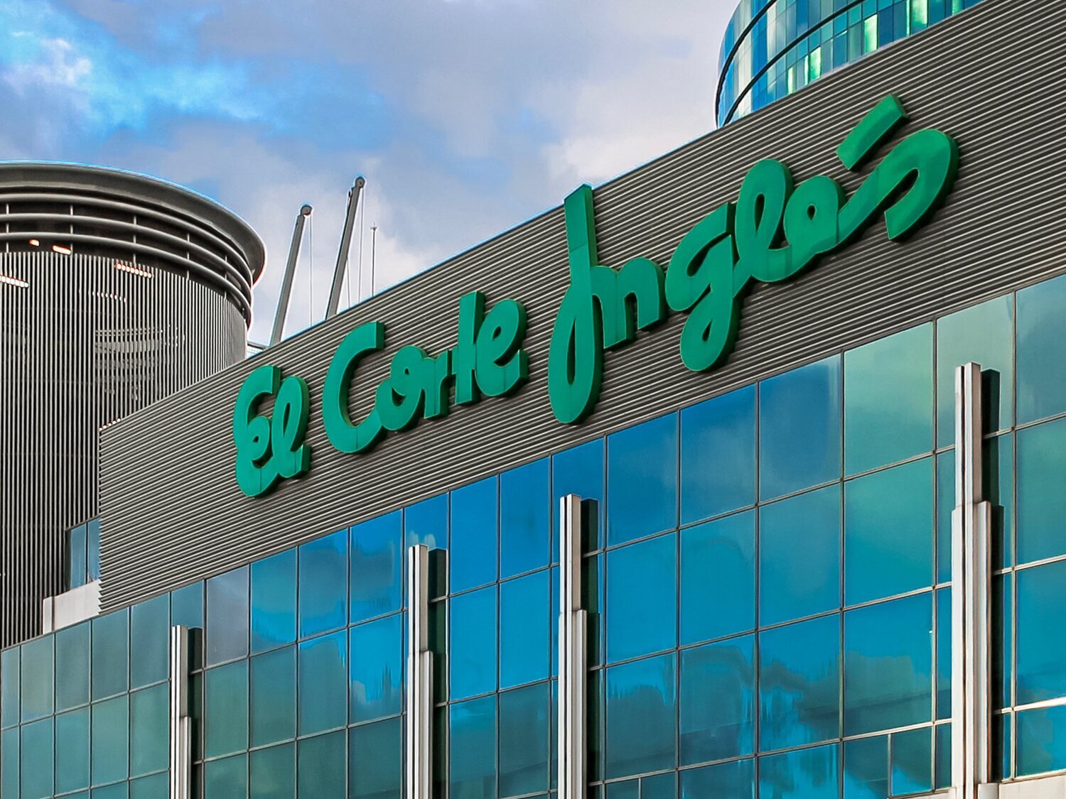 El Corte Inglés reforma y reinaugura este centro comercial para implementar su nuevo modelo de negocio