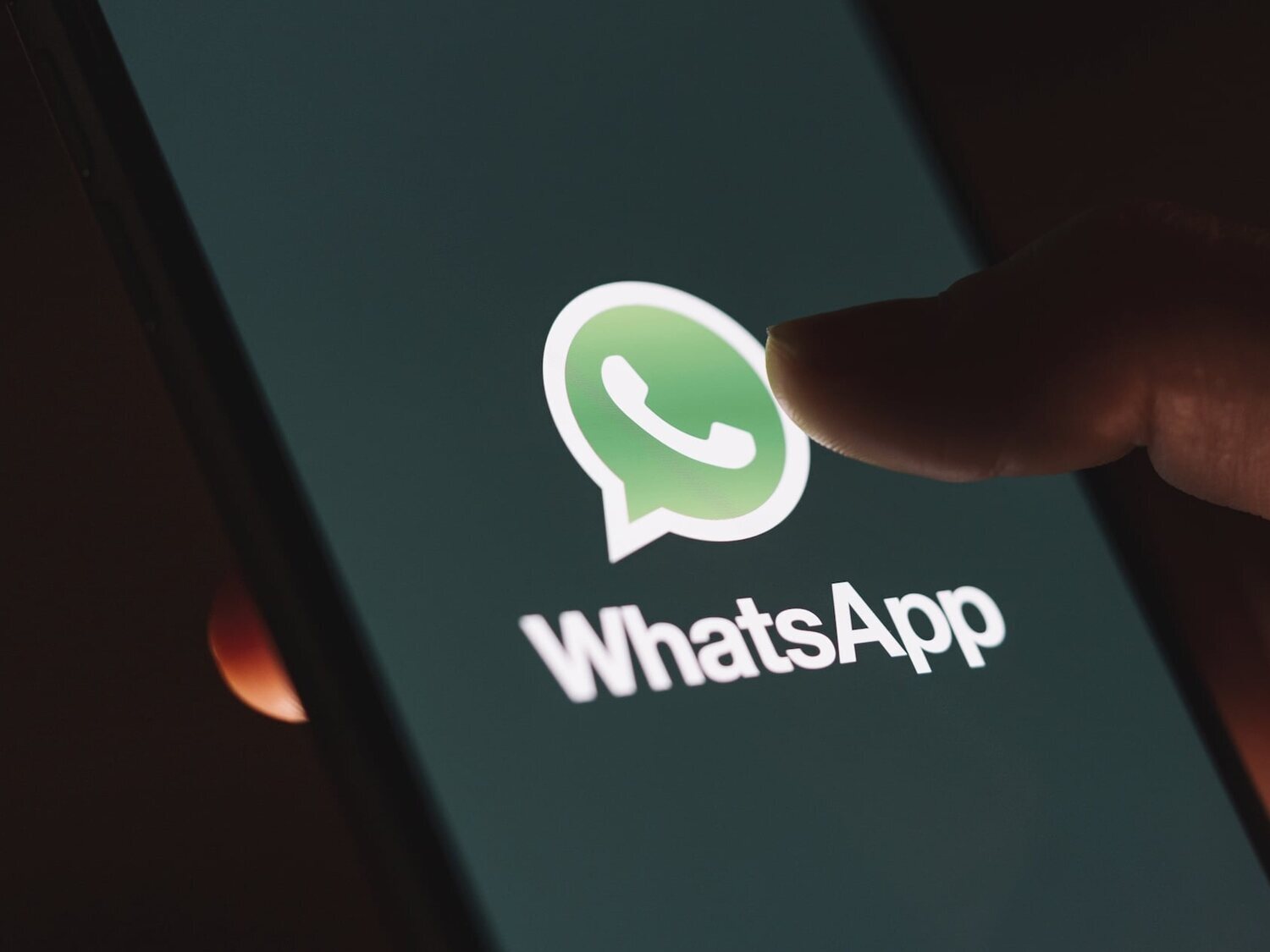 WhatsApp introduce el bloqueo de chats con contraseña: así puedes proteger conversaciones