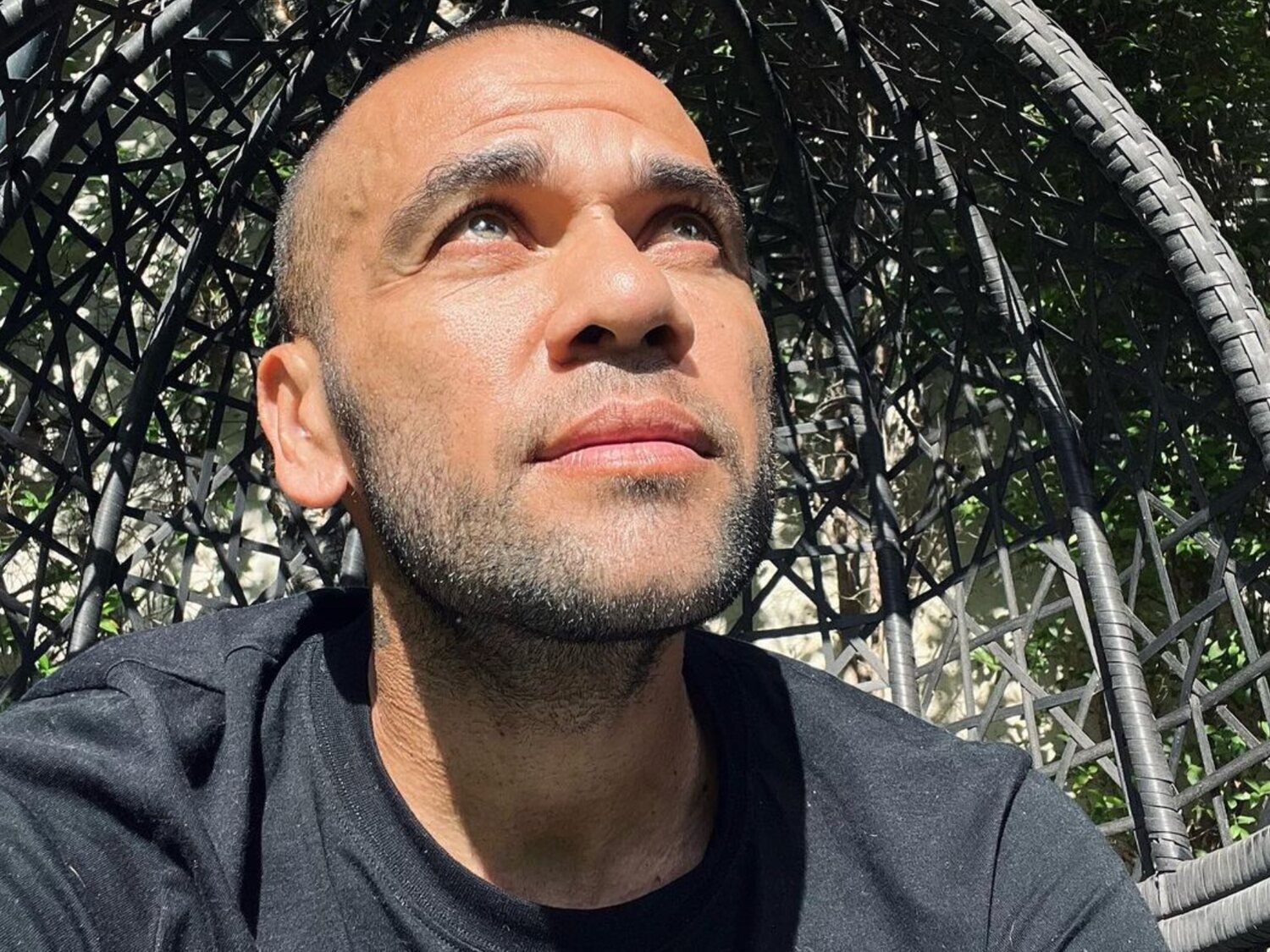 Dani Alves pide salir de prisión atribuyendo a la víctima una "conducta abiertamente sexualizada"