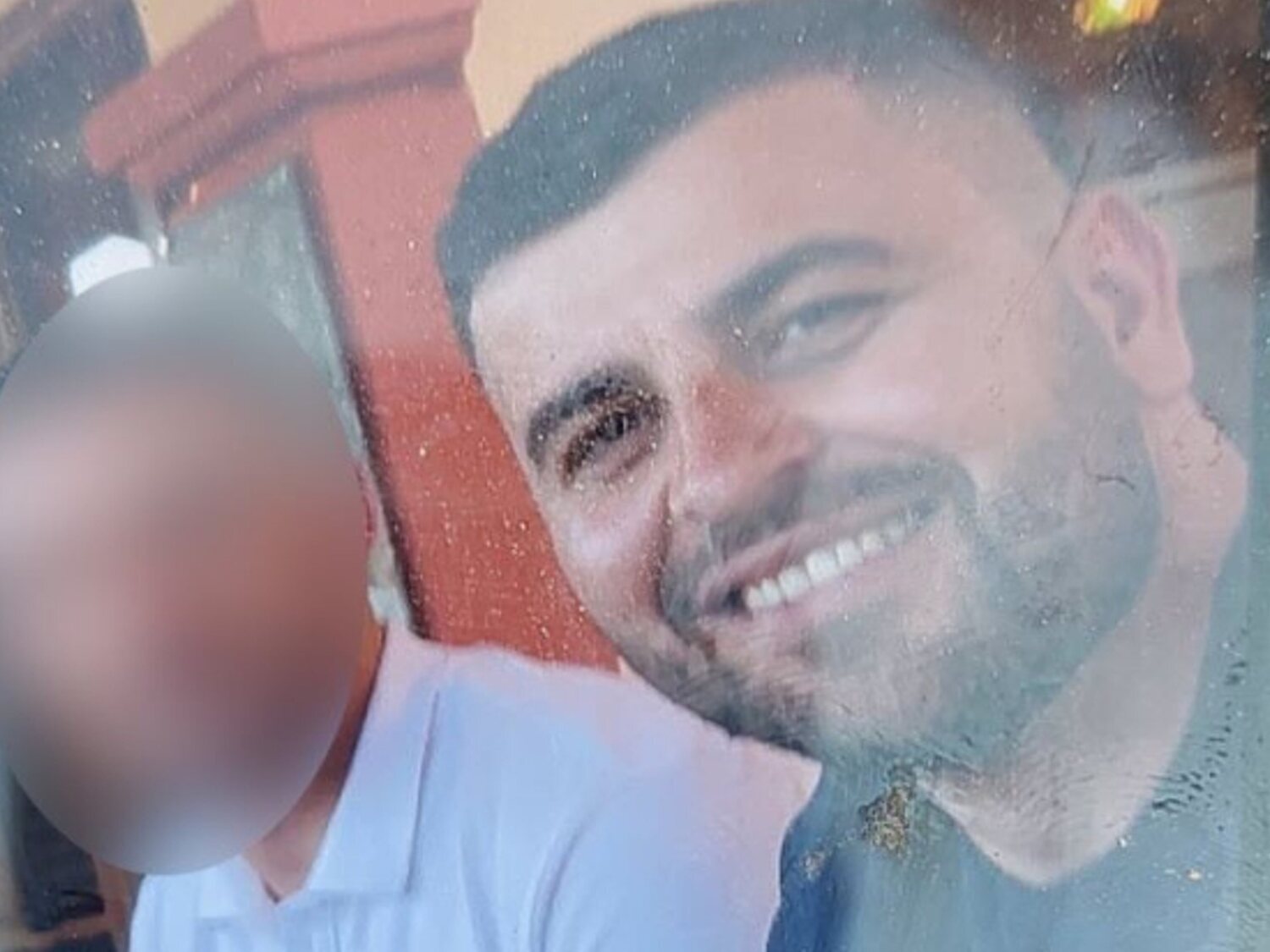 La Guardia Civil pide colaboración ciudadana para localizar a este hombre implicado en una muerte en España