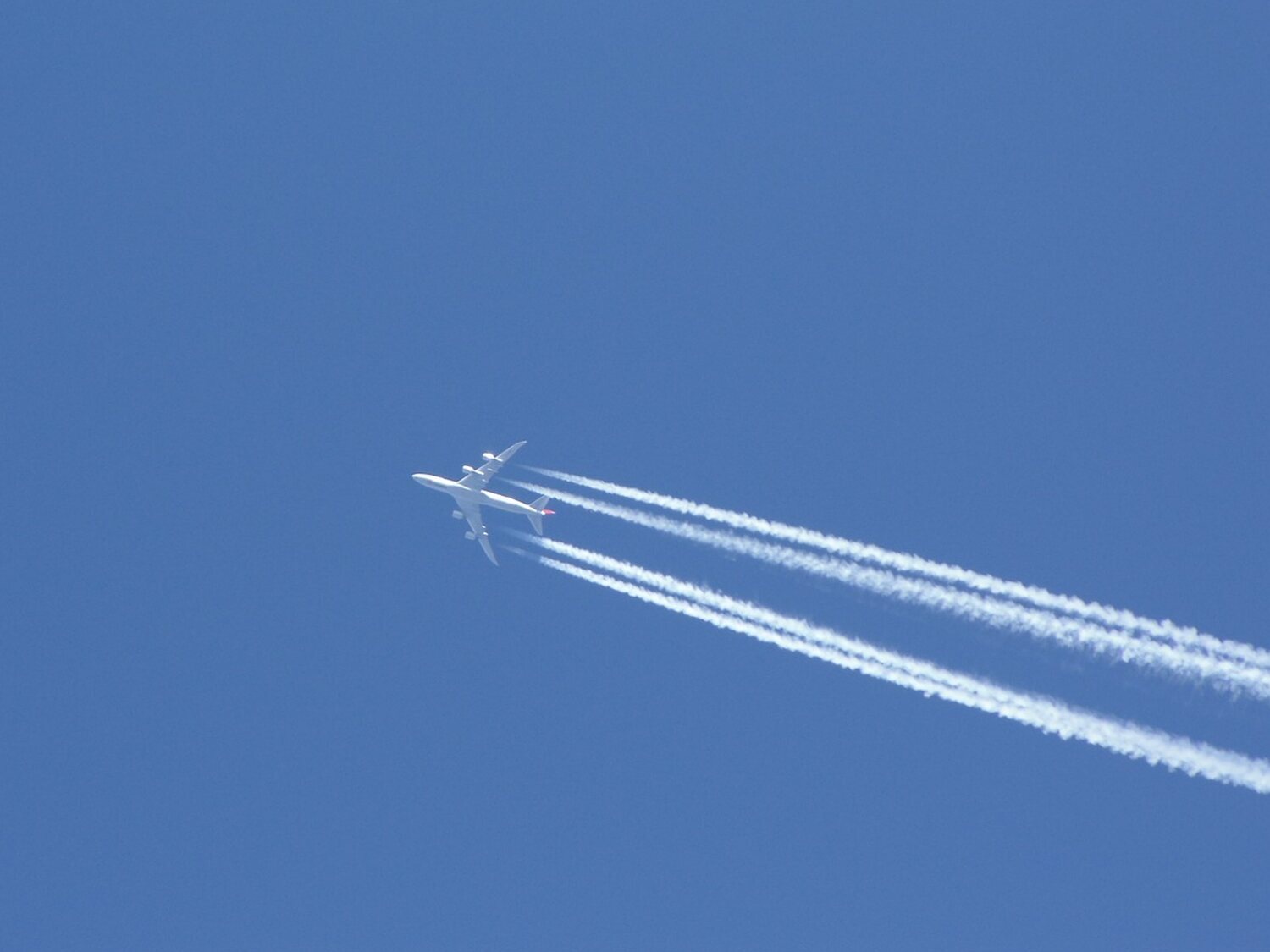 La Fiscalía recibe denuncias contra el Gobierno por la teoría de los 'chemtrails'