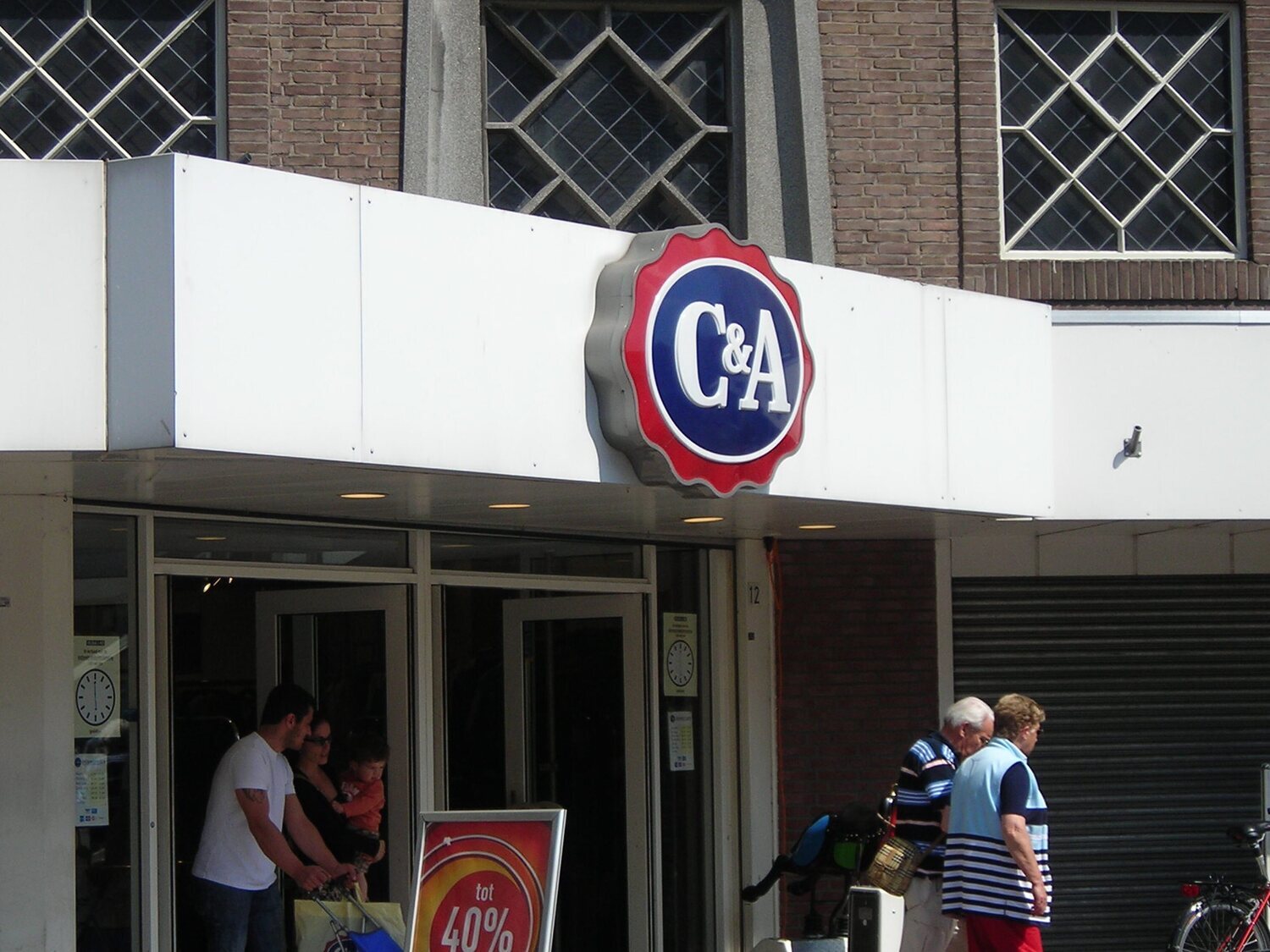 C&A cierra estas tiendas en España y prepara un ERE que afectará a casi un centenar de empleados