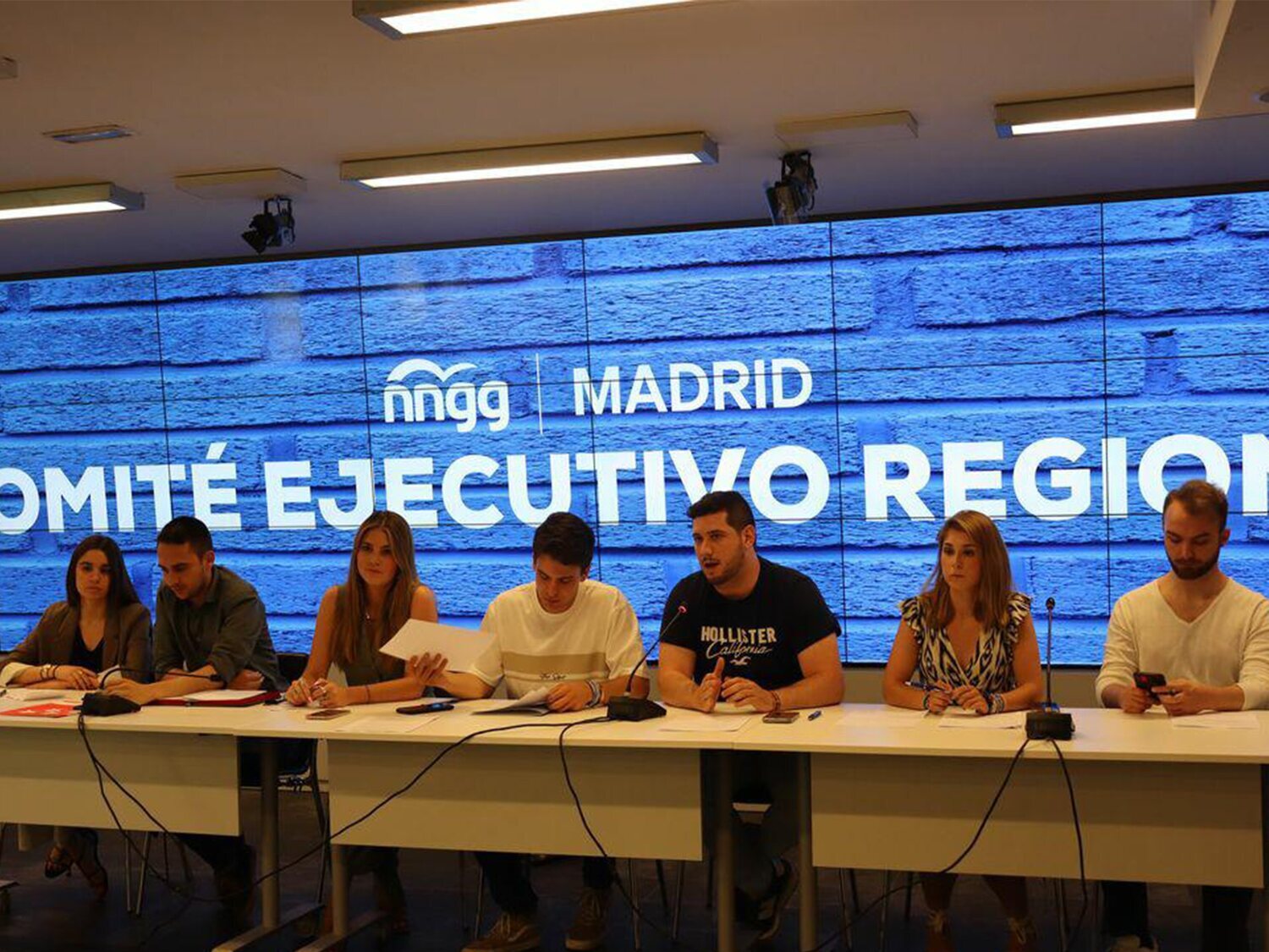 NNGG del PP en Madrid está llegando a un acuerdo con discotecas para "copas y chupitos"