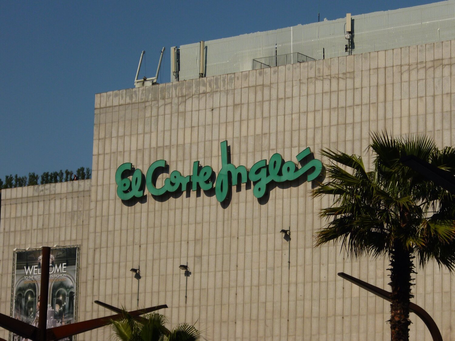 El Corte Inglés modifica su estrategia de negocio y cambia uno de sus nombres: el giro de la empresa